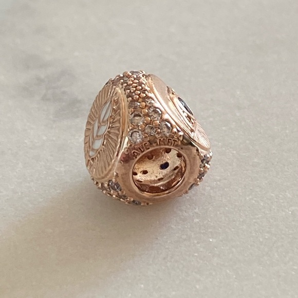 Hamada, eye & feather charm - Picture 5 of 6